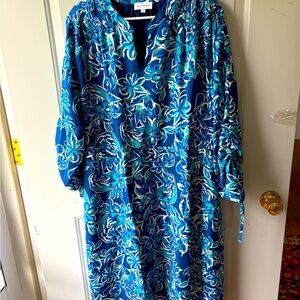 Comfortable, lined midi dress.